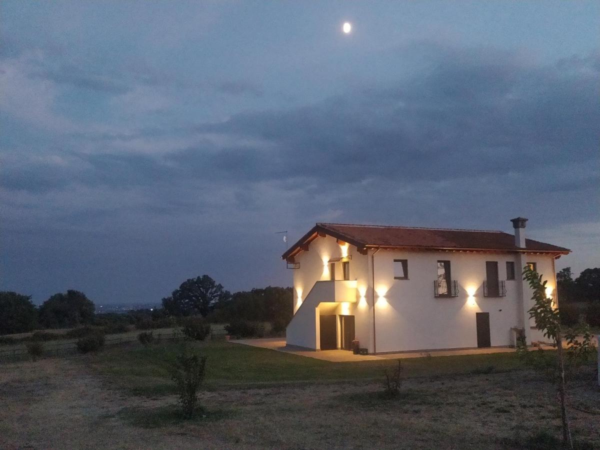 Agriturismo Casale Lisalola Hotel Sutri Buitenkant foto